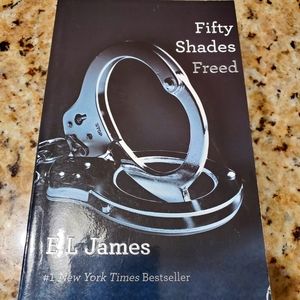 Book - 50 Shades Freed